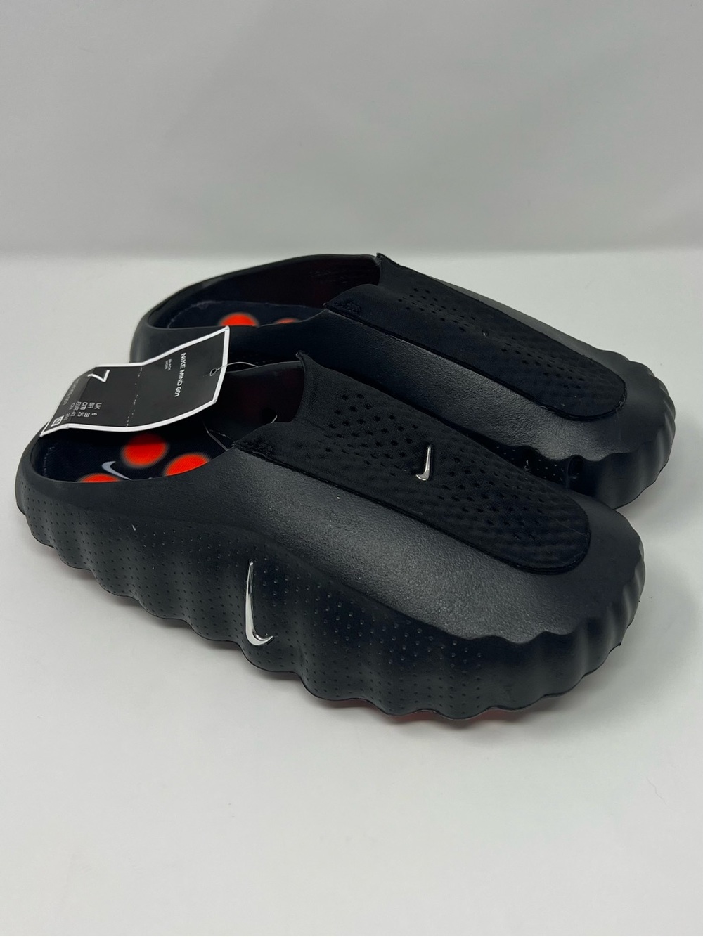 Nike Mind 001 Men’s 7 Women’s 8.5 Black Hyper Crimson HQ4309-001 New